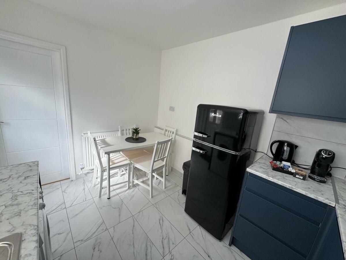 Spacious Flat Near To Centre * Nottingham